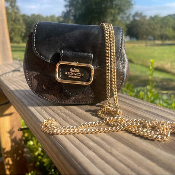 Coach Mini Bag in Black with Gold Chain - Picture 1 of 5
